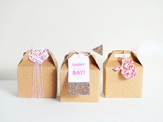 sarah-m-style-freebies-brown-paper-packages-tied-up-on-string-free-printable-valentine-s-tags