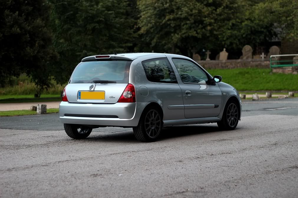 clio172rear.jpg