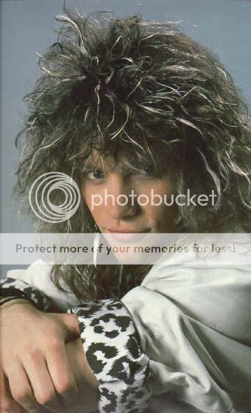 http://i487.photobucket.com/albums/rr237/RichieSamboraGirl20/Jon%20Bon%20Jovi/jon63.jpg